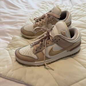 Nike Dunk Low Twist Womens